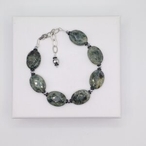 ΒΡΑΧΙΟΛΙ GREEN OVAL